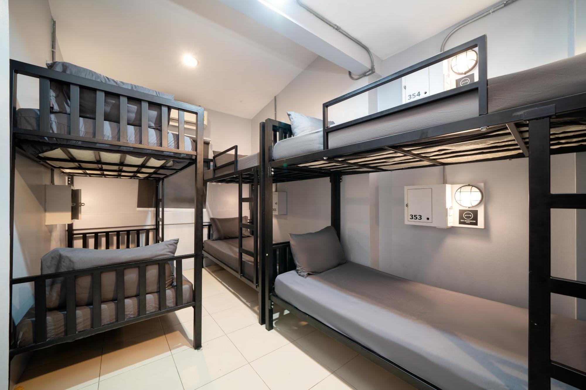 Oh Hostels - Bangkok Bagian luar foto